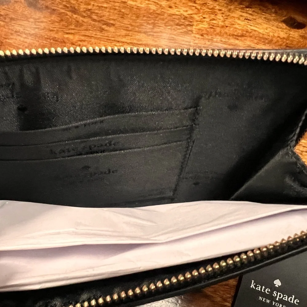 Kate Spade ♠️ Lucy Spade Flower Medium L-zip Wristlet - Picture 5 of 8